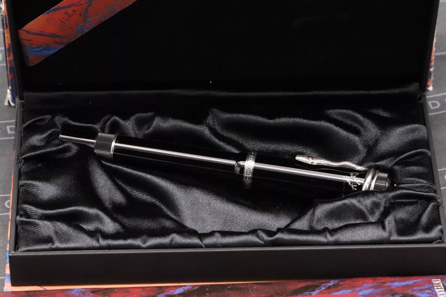 Montblanc Writers Edition Agatha Christie Fountain Pen image 10