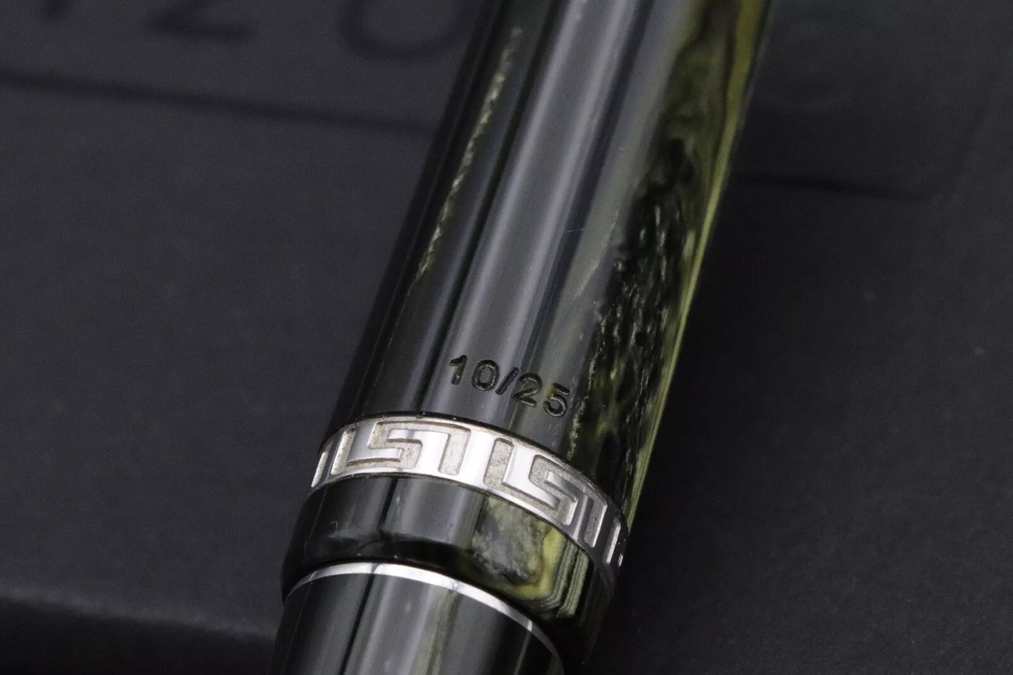 Delta Corsani Fantasia LE25 Malachite Celluloid Fountain Pen - Fusion Stub Nib image 6