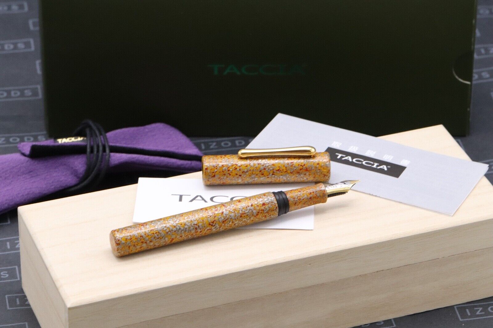 Taccia Hyakko Hisho II Sango Limited Edition Fountain Pen image 0