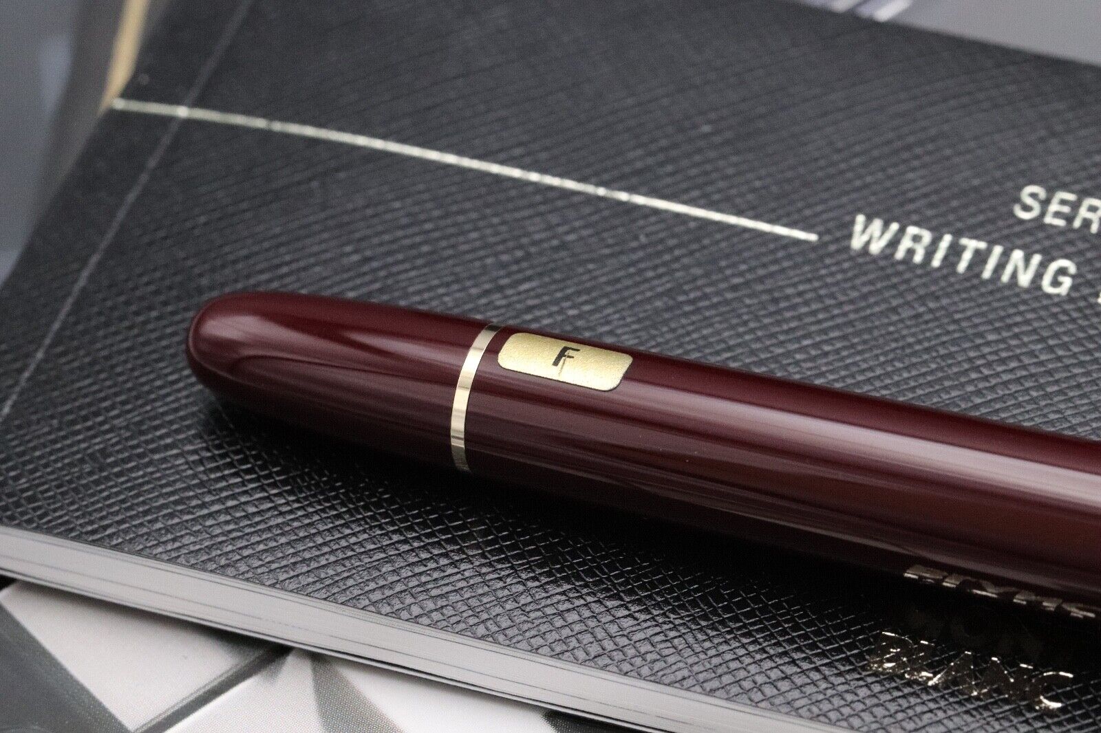Montblanc Meisterstuck 145 Classique Bordeaux Fountain Pen - UNUSED - Fine Nib image 3