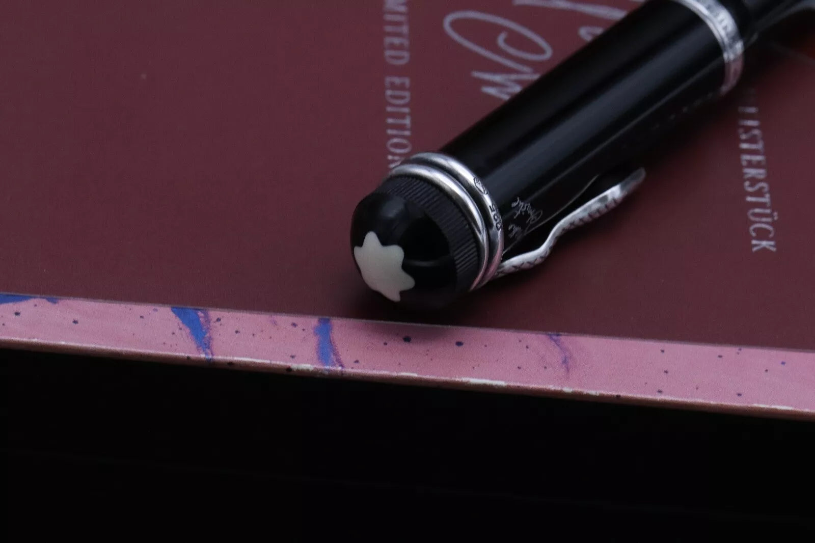 Montblanc Writers Edition Agatha Christie Fountain Pen - UNUSED image 7