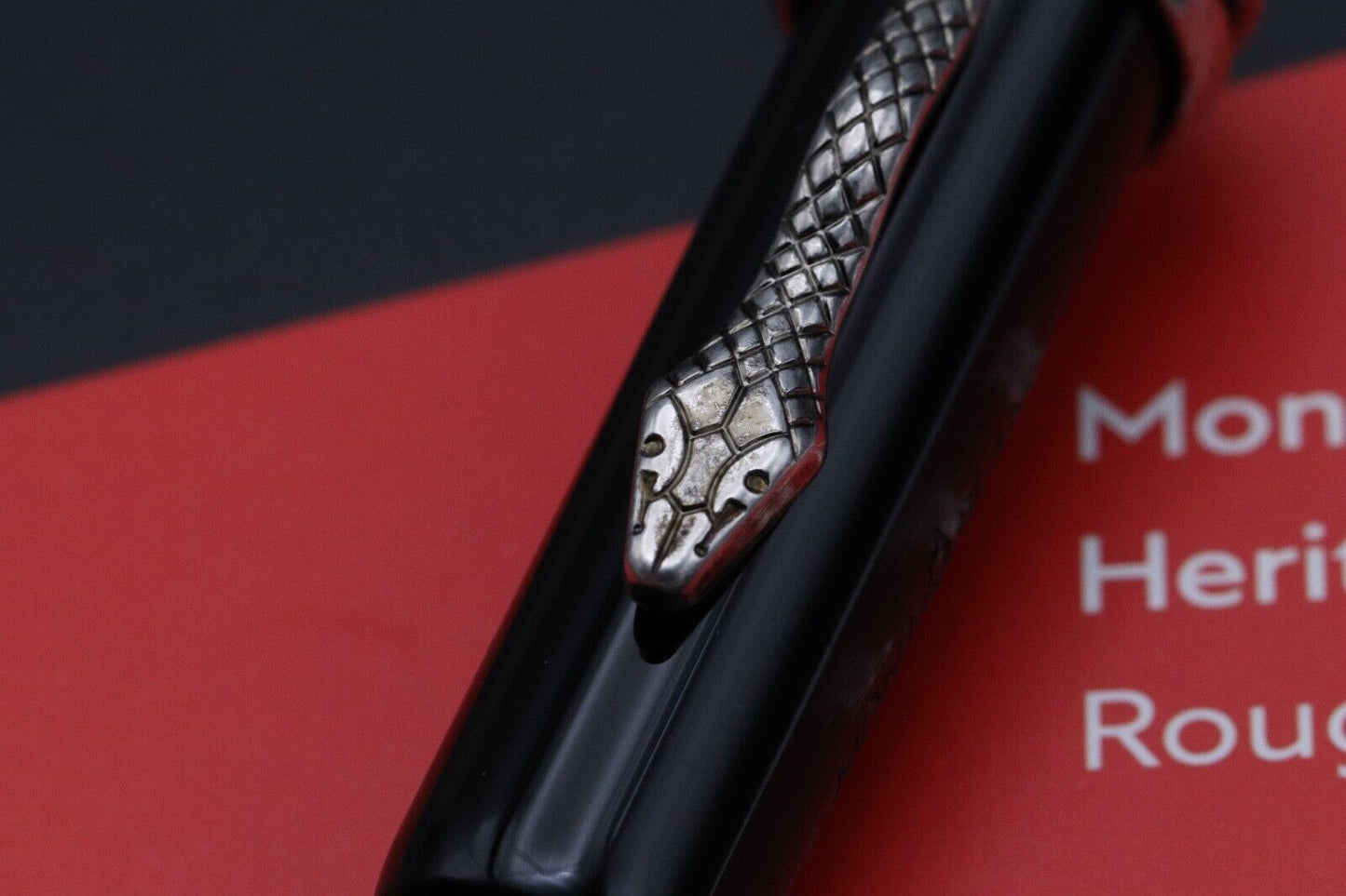 Montblanc Heritage Rouge et Noir Black SE Rollerball / Fineliner Pen - UNUSED image 3