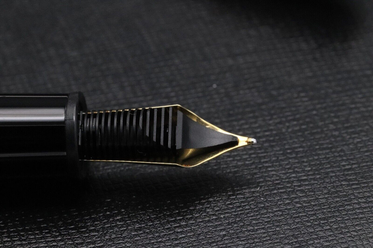 Montblanc Meisterstuck 146 LeGrand Royal Steel Diamond Fountain Pen image 3
