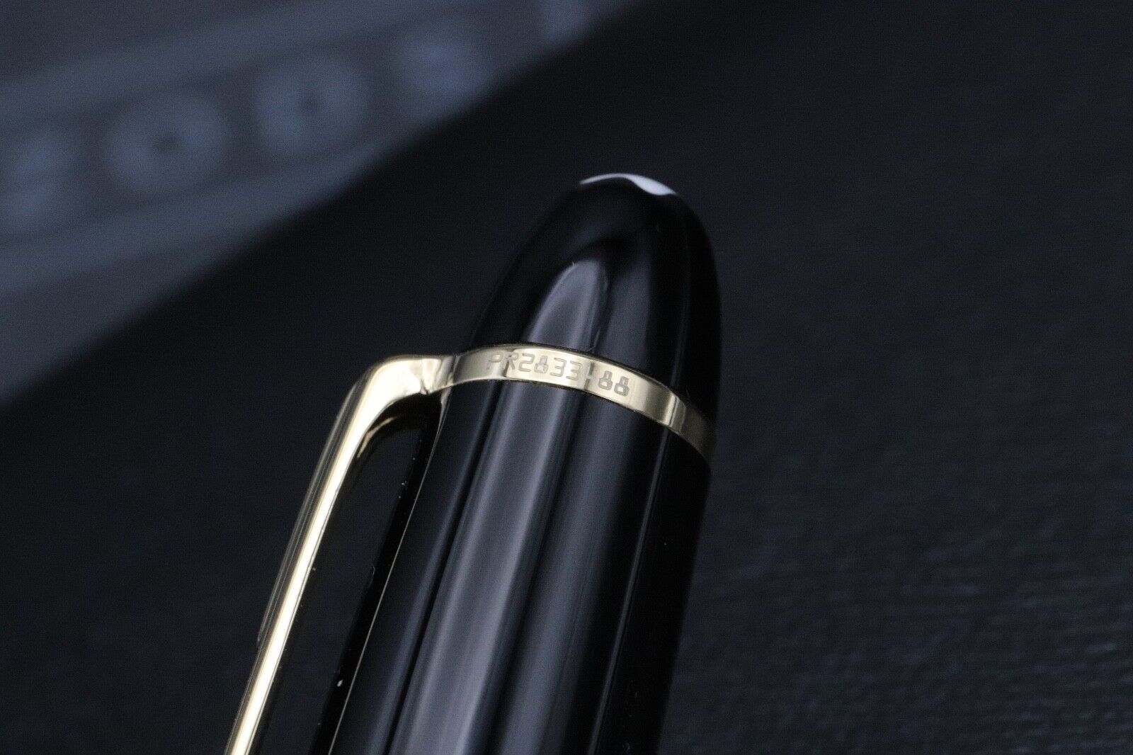 Montblanc Meisterstück 161 LeGrand Gold-Coated Ballpoint Pen image 2