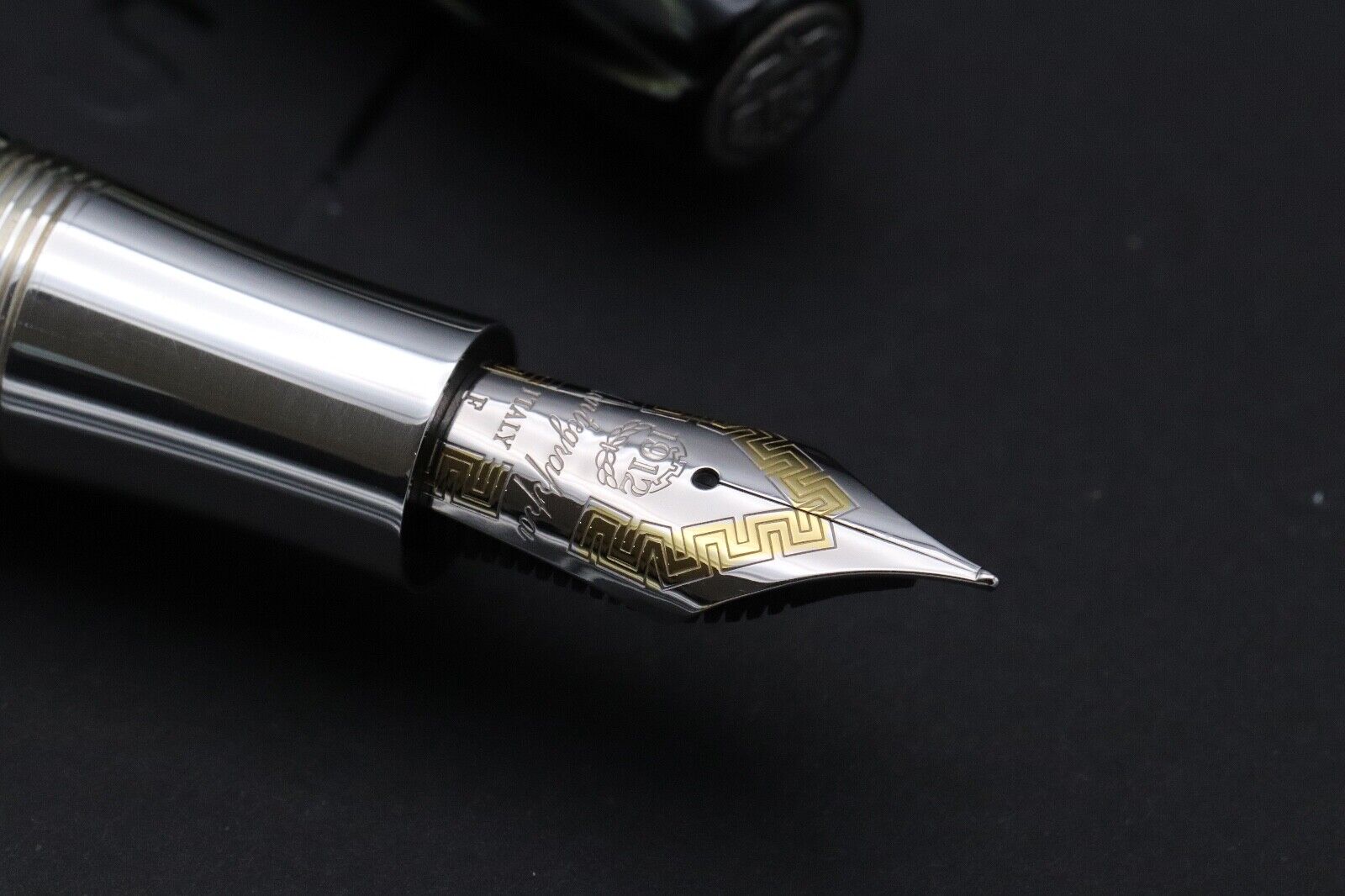 Montegrappa Extra 1930 Bamboo Black Celluloid Fountain Pen image 2