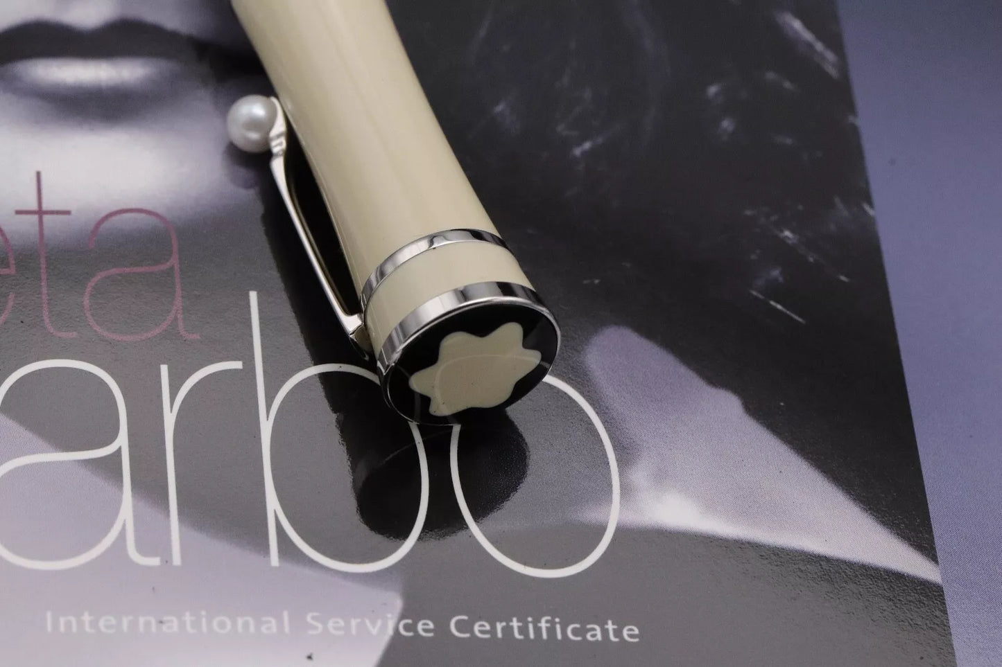 Montblanc Muses Greta Garbo Special Edition Fountain Pen - UNUSED image 9