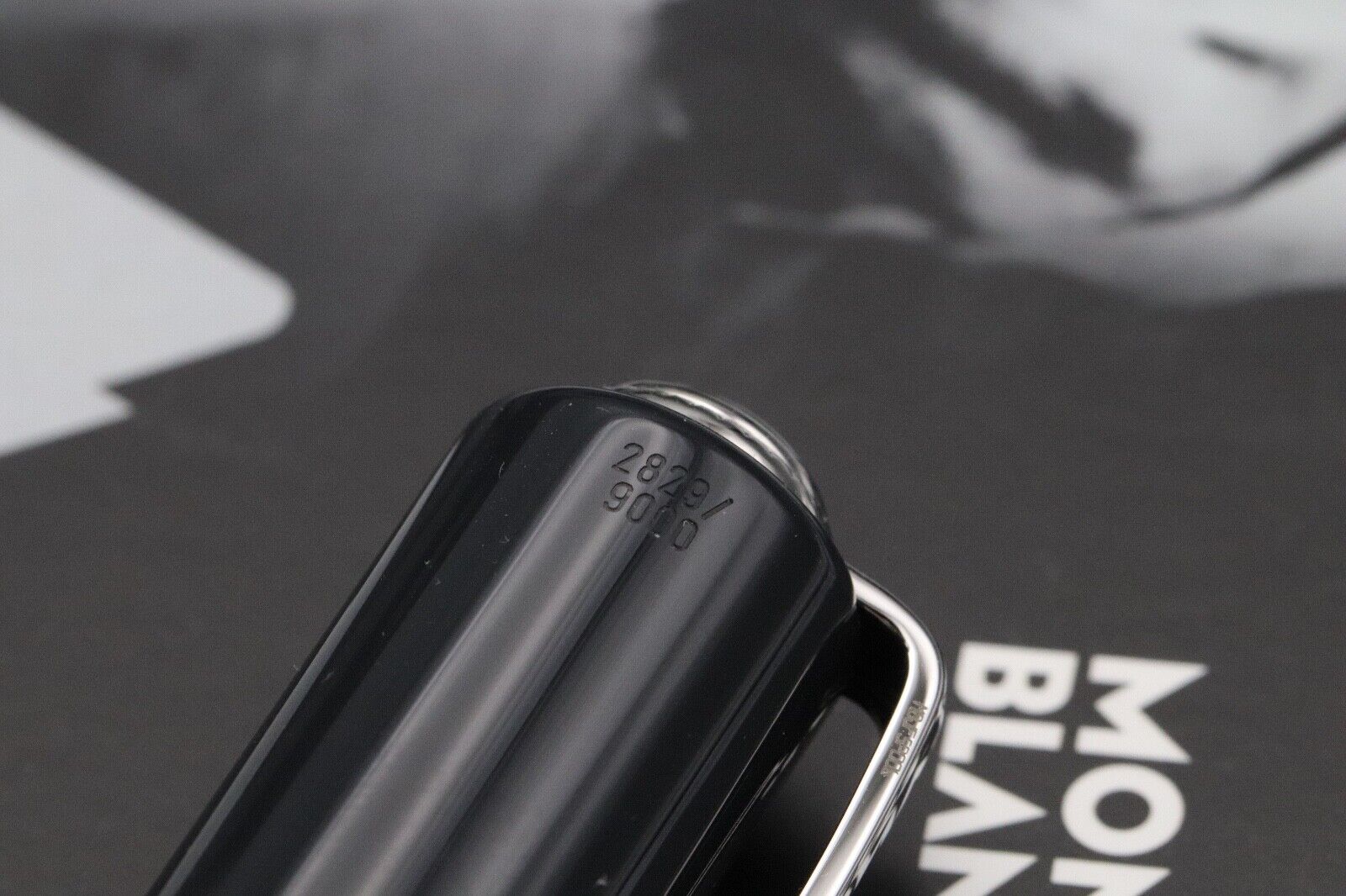 Montblanc Writers Edition Leo Tolstoy Fountain Pen - UNUSED image 6