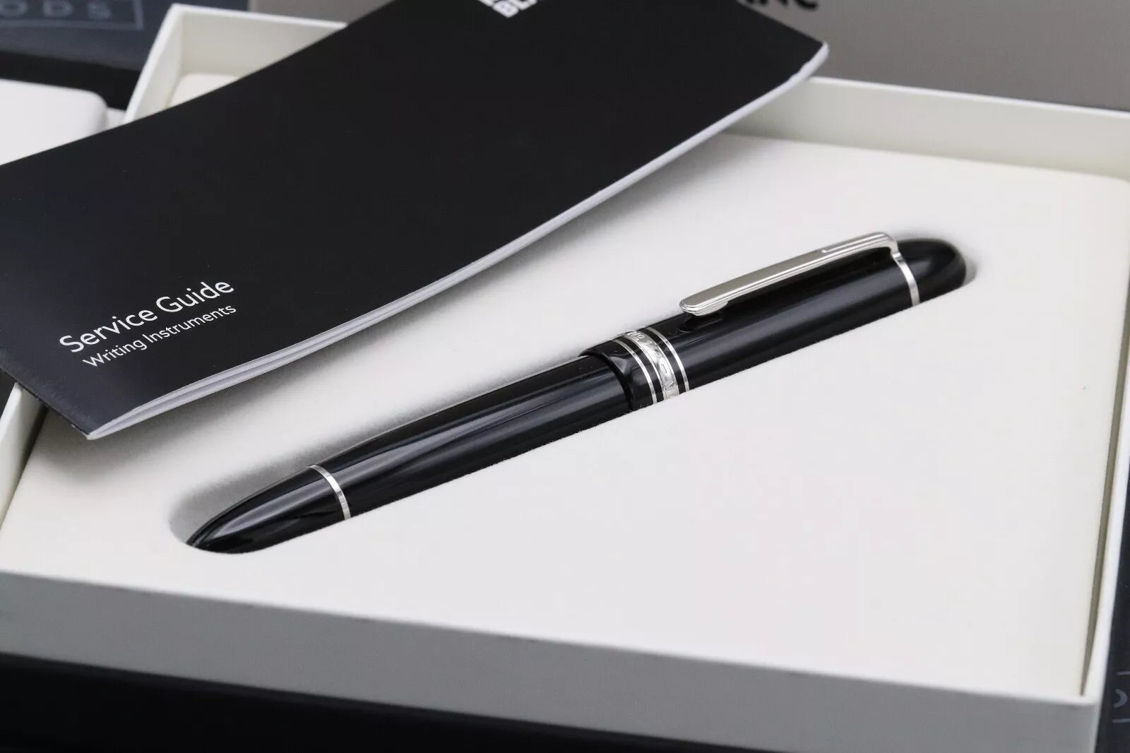 Montblanc Meisterstuck 149 Platinum-Coated Fountain Pen - Fine Nib image 7
