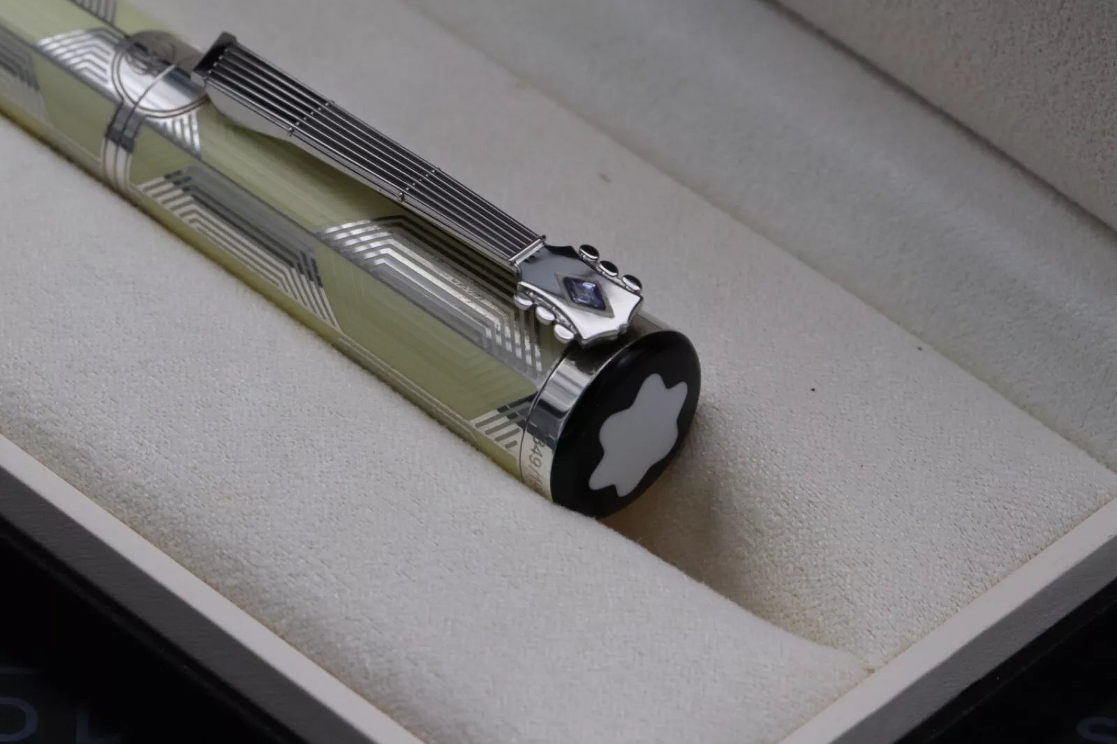 Montblanc Donation Series John Lennon LE1940 Fountain Pen image 8