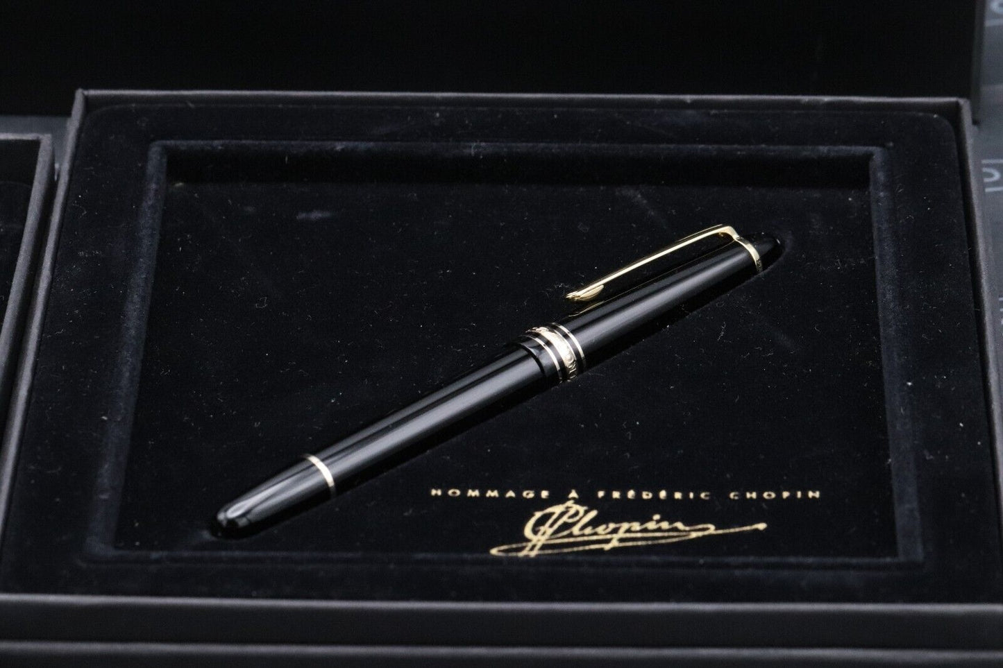Montblanc Meisterstuck Chopin Classique Gold-Coated Fountain Pen image 7