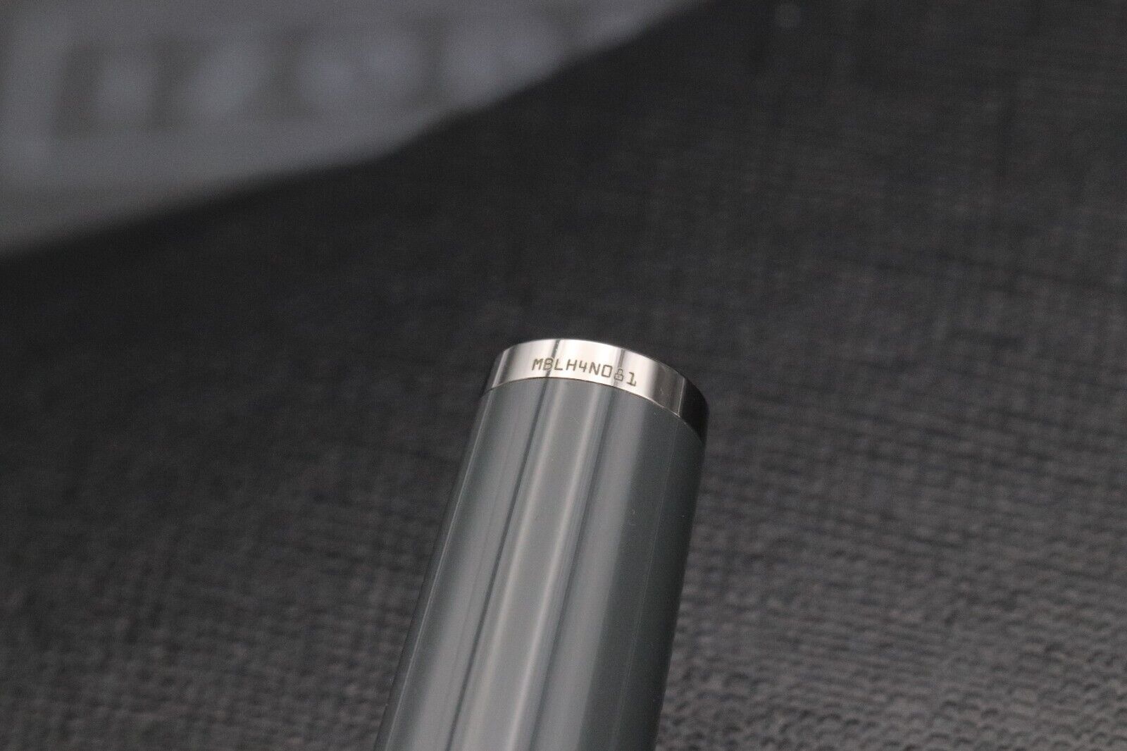 Montblanc PIX Grey Rollerball / Fineliner Pen - UNUSED image 3