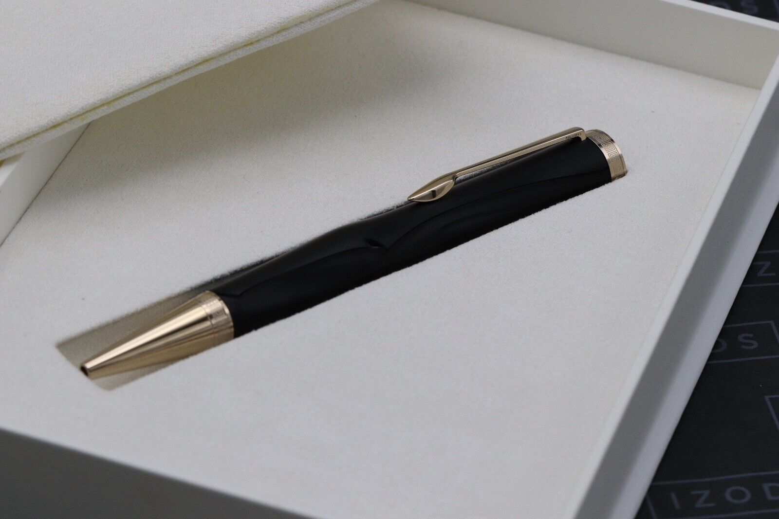 Montblanc Writers Edition Homage to Homer Rollerball Pen image 8