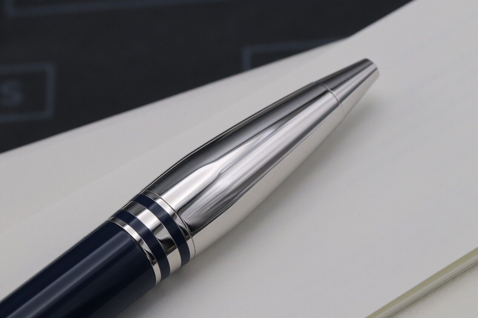 Montblanc Starwalker Blue Planet Doue Ballpoint Pen image 4