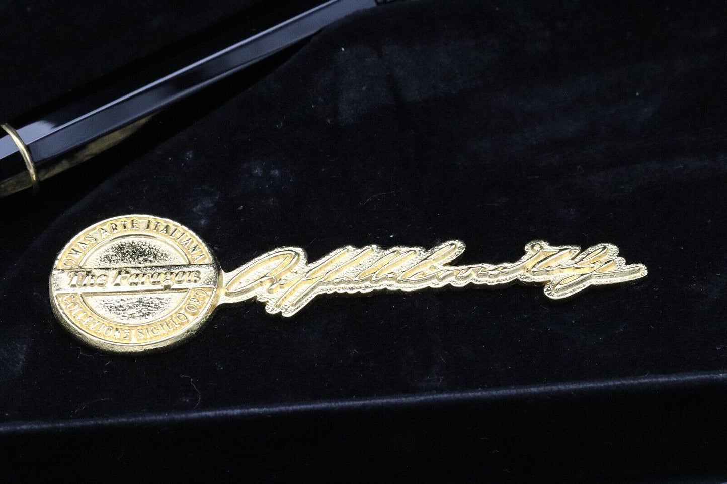 Omas Paragon 'The Golden Seal' Limited Edition Fountain Pen - UNUSED image 11