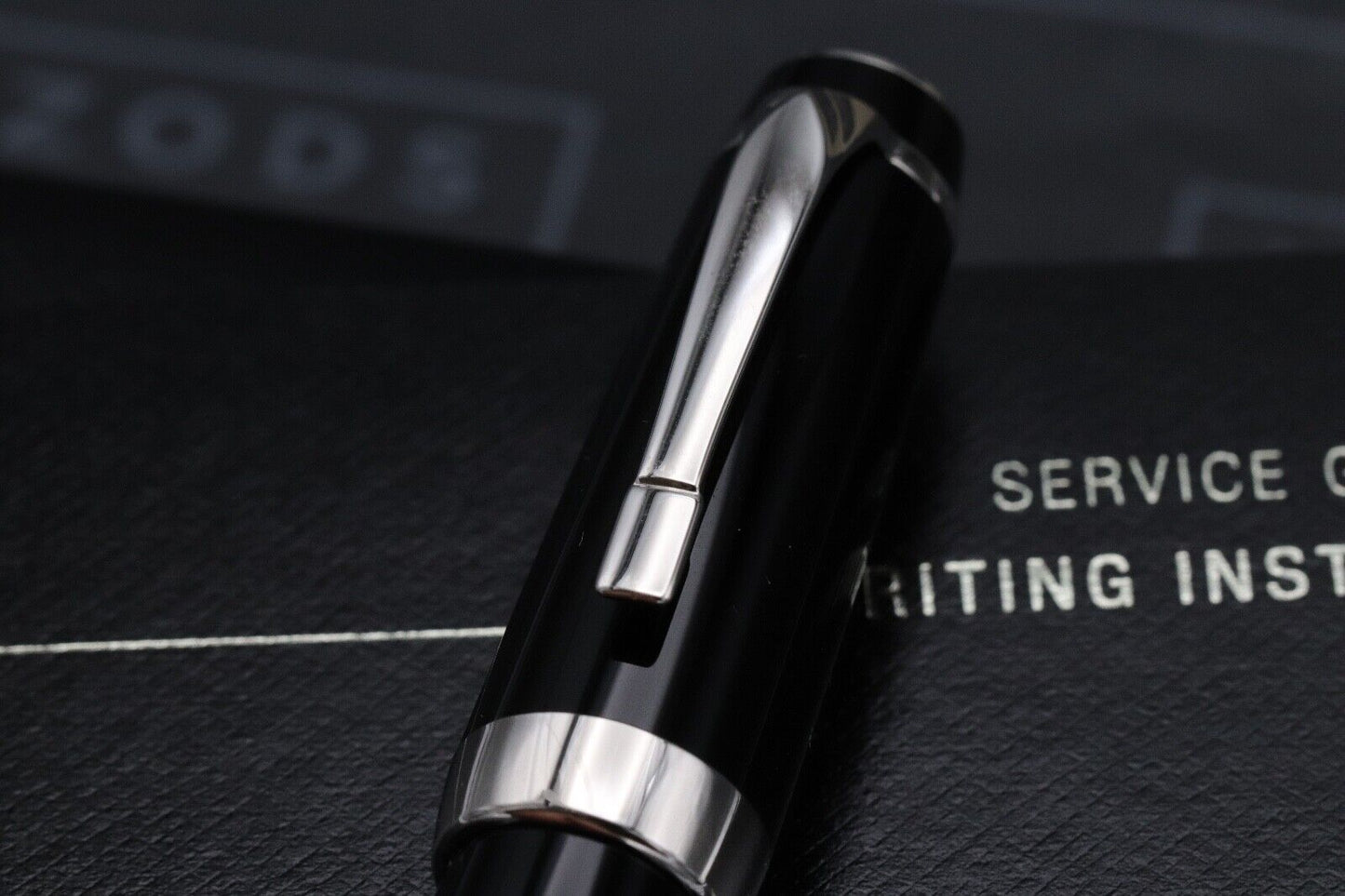 Montblanc Boheme Platinum Line No Stone Midsize Fixed Nib Fountain Pen - OB Nib image 3