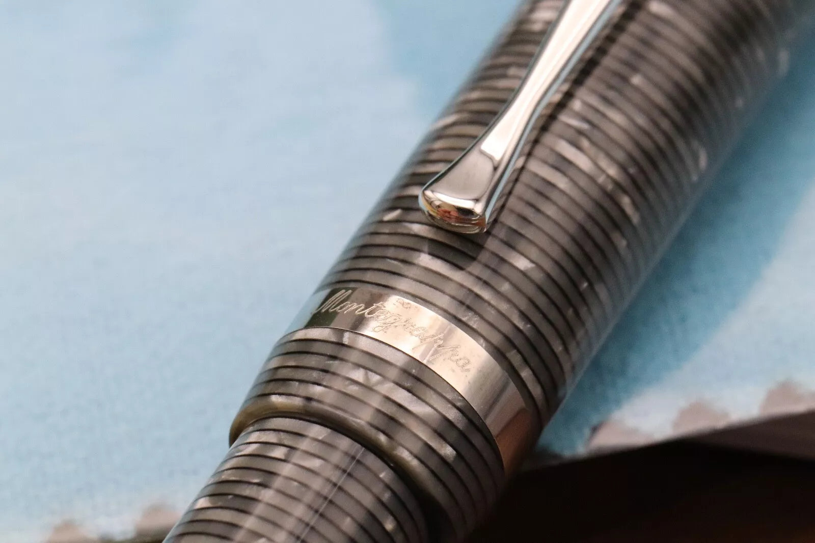 Montegrappa Nazionale Flex Shiny Circles Celluloid LE100 Fountain Pen image 5