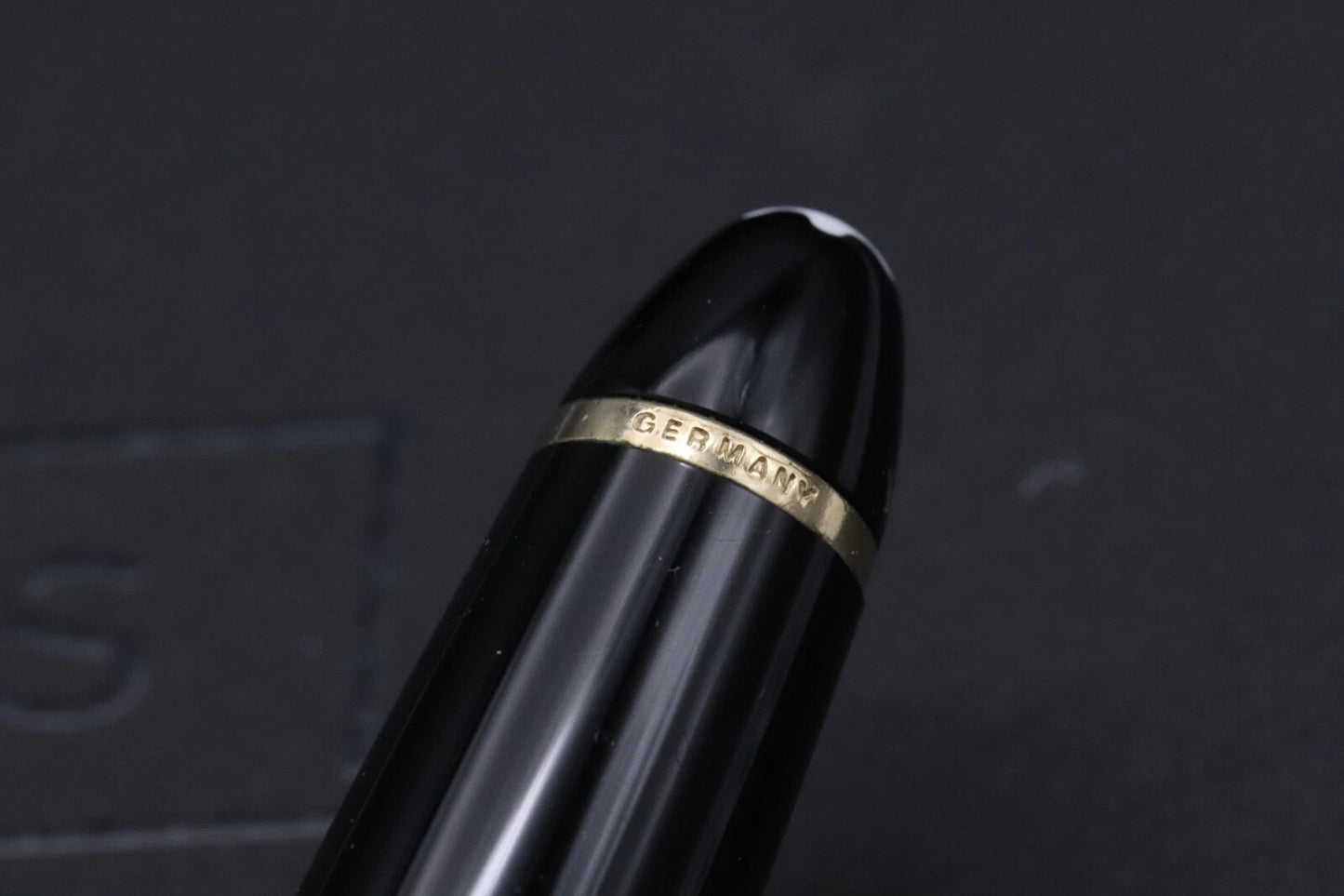 Montblanc Meisterstuck 146 LeGrand Gold Coated Fountain Pen - 18c Monotone Nib image 1