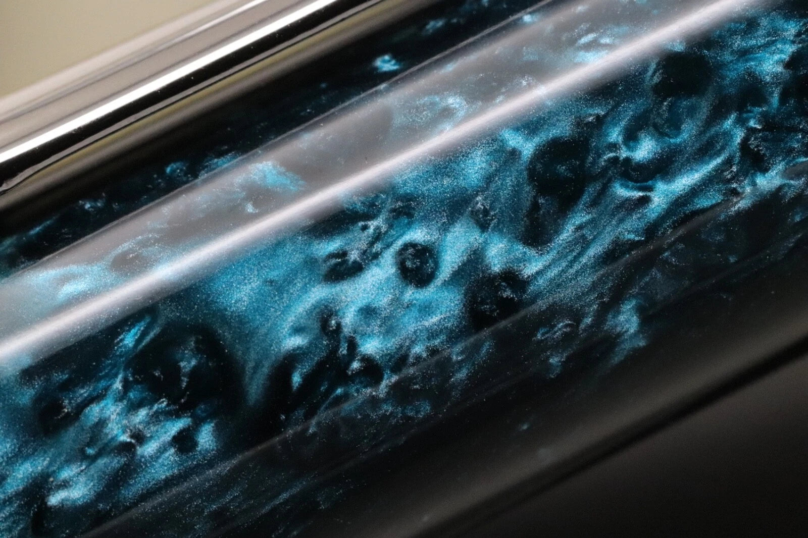 Pelikan Souveran M805 Ocean Swirl Special Edition Fountain Pen image 9