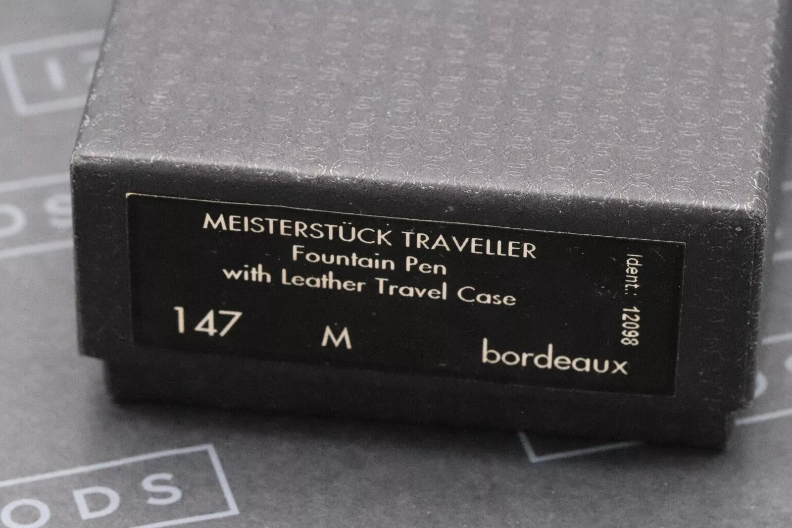 Montblanc Meisterstuck 147 Traveller Bordeaux Fountain Pen with Pouch image 11