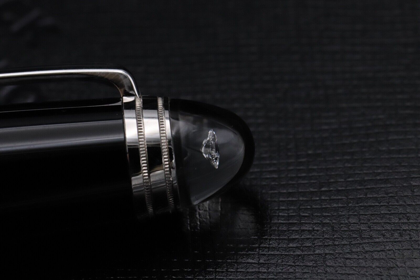 Montblanc Meisterstück 162 LeGrand Diamond Collection Rollerball / Fineliner Pen image 3