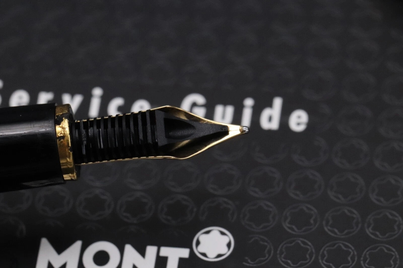 Montblanc Noblesse Oblige Purple Fountain Pen image 2