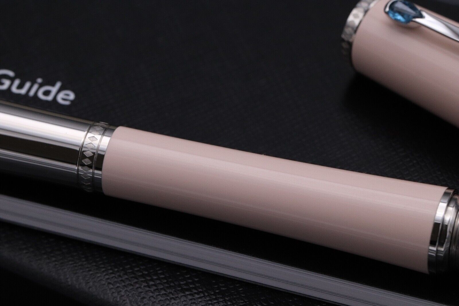 Montblanc Muses Poudre Special Edition Fountain Pen image 3