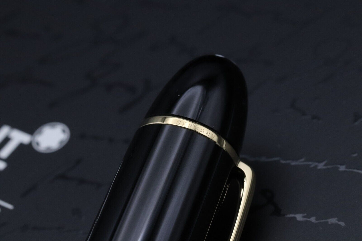 Montblanc Meisterstuck 149 Gold-Coated Fountain Pen - UNUSED - Medium Nib image 6