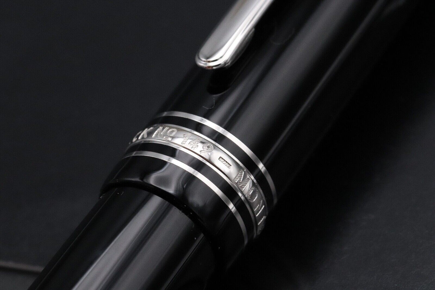 Montblanc Meisterstuck 149 Platinum-Coated Fountain Pen - Fine Nib image 4