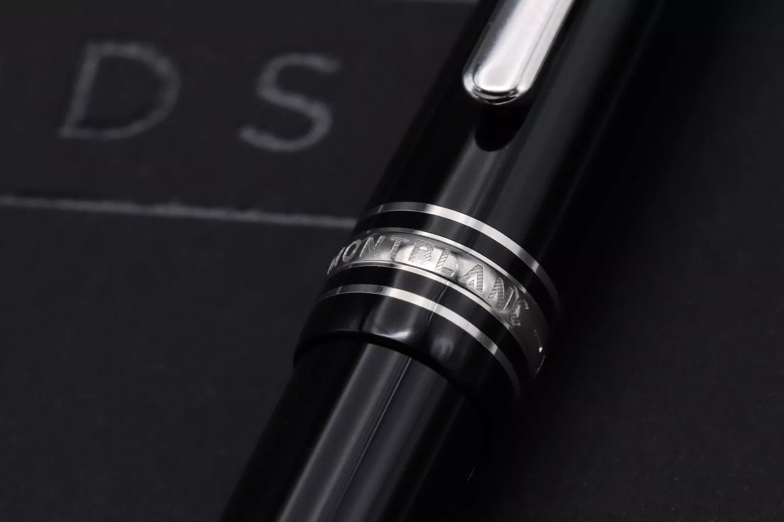 Montblanc Meisterstuck 145 Classique Platinum Coated Fountain Pen image 5