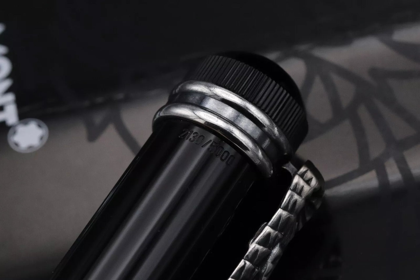 Montblanc Writers Edition Imperial Dragon Fountain Pen - NEVER INKED image 7