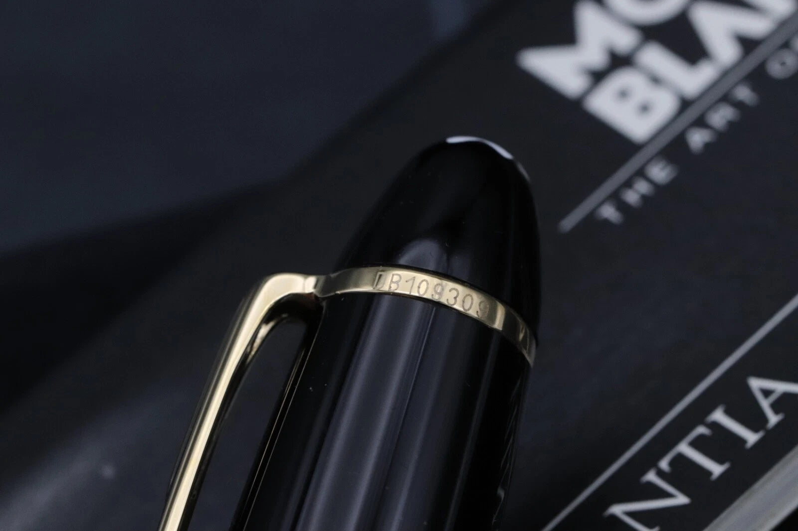 Montblanc Meisterstuck LeGrand Gold Line Fountain Pen - 1991 Transitional Model image 4