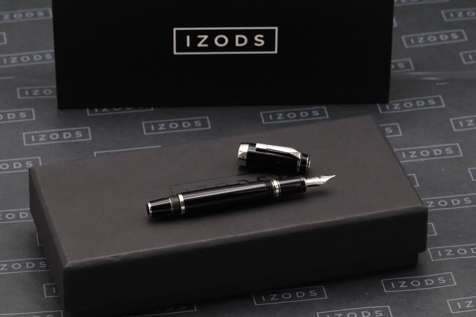 Montblanc Boheme Platinum Line No Stone Fountain Pen image 0