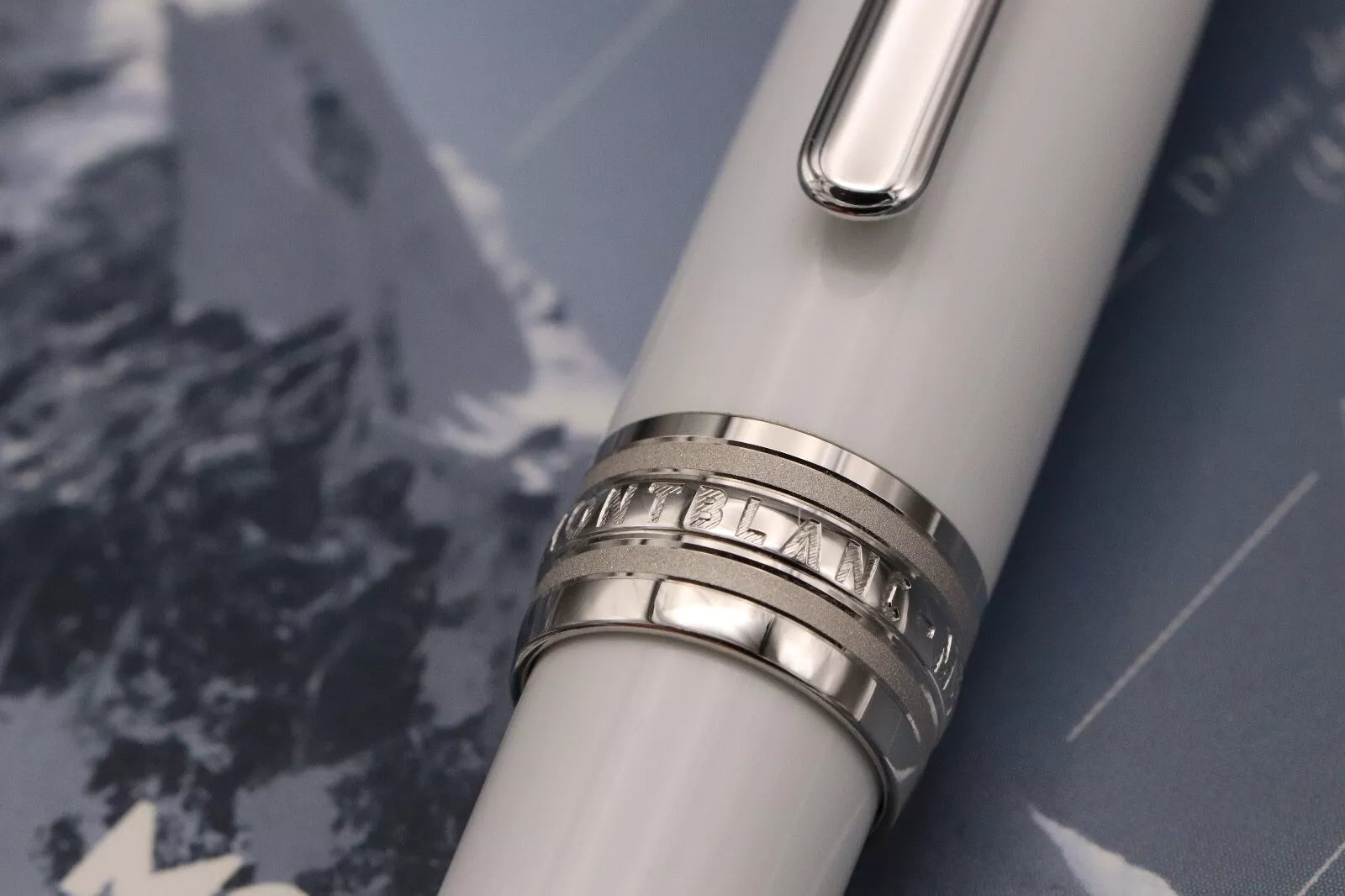 Montblanc Meisterstuck Classique Tribute to the Mont Blanc Fountain Pen image 5