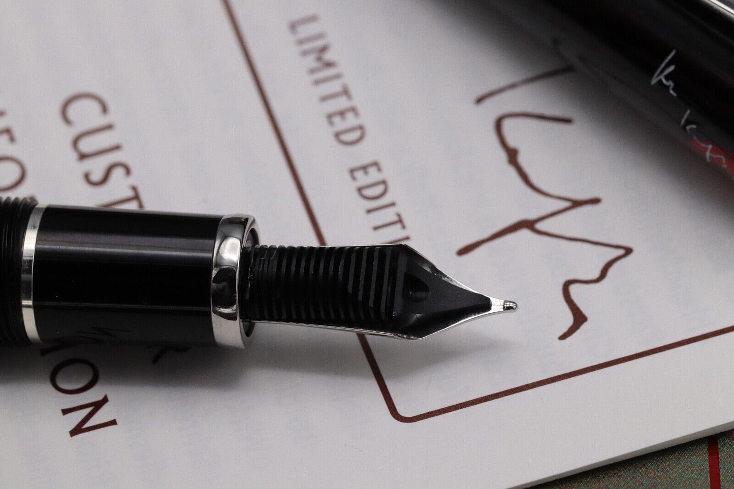 Montblanc Writers Edition Franz Kafka Fountain Pen - UNUSED - Medium Nib image 3