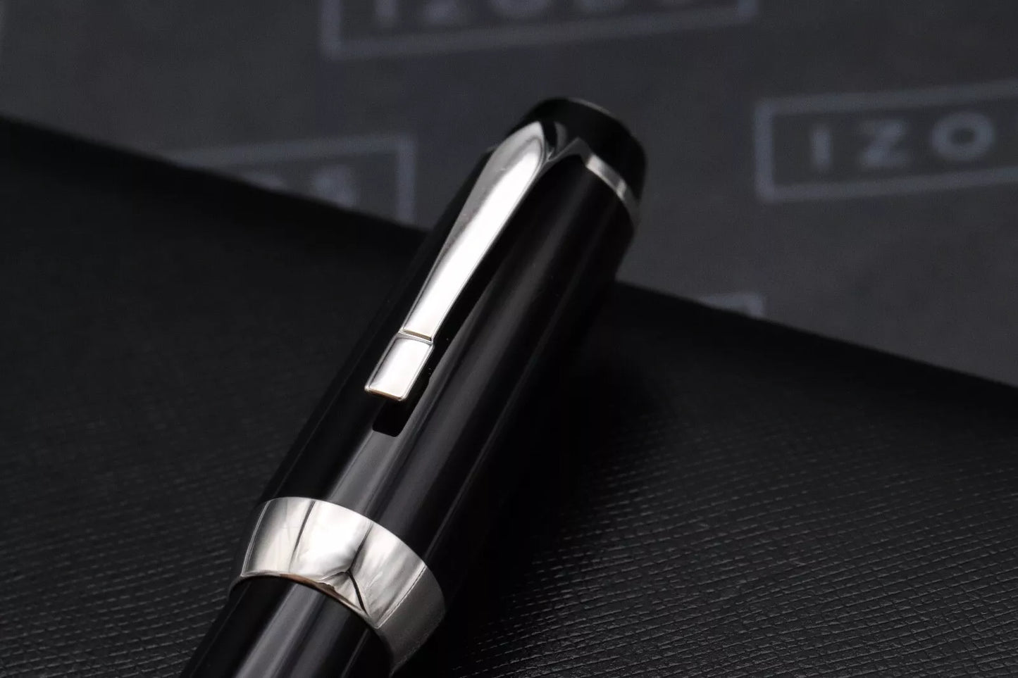 Montblanc Boheme XL Platinum Line No Stone Fountain Pen - Fine Nib image 5