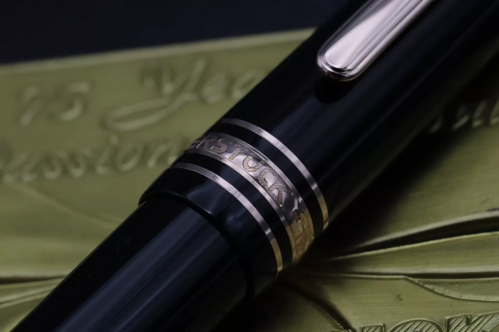 Montblanc Meisterstück 145 Classique 75th Anniversary LE1924 Montblanc Meisterstück 145 Classique 75th Anniversary LE1924