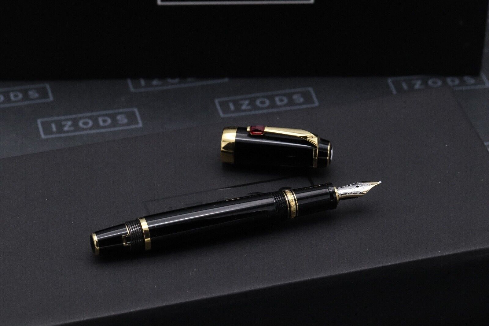 Montblanc Boheme Rouge Fountain Pen image 1