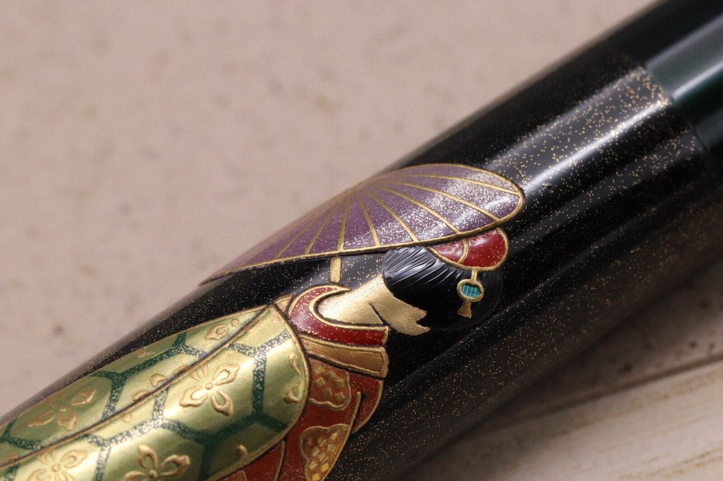 Pelikan M1000 Maiko in Kyoto Maki-e LE88 Fountain Pen - UNUSED image 4