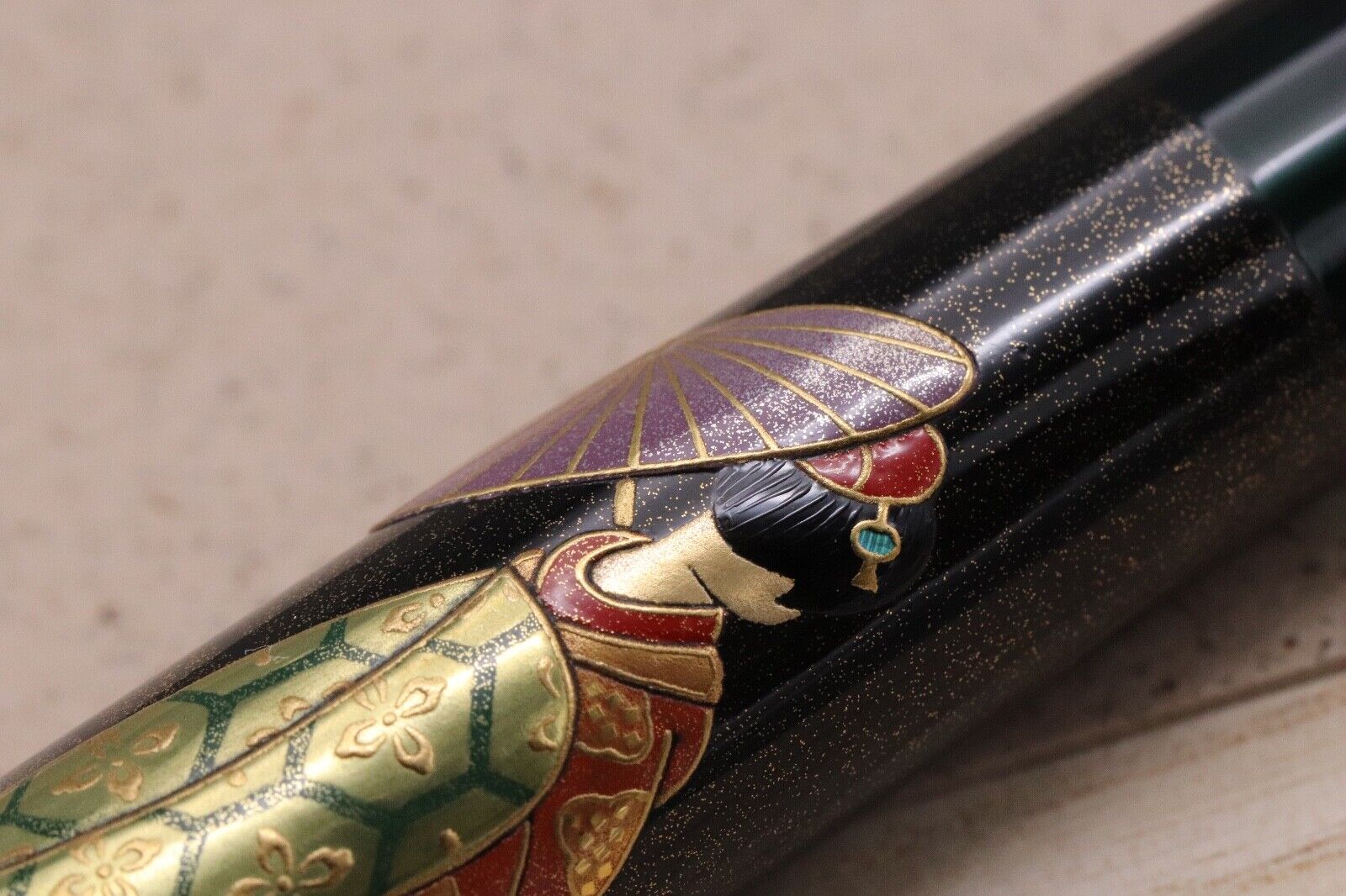 Pelikan M1000 Maiko in Kyoto Maki-e LE88 Fountain Pen - UNUSED image 4