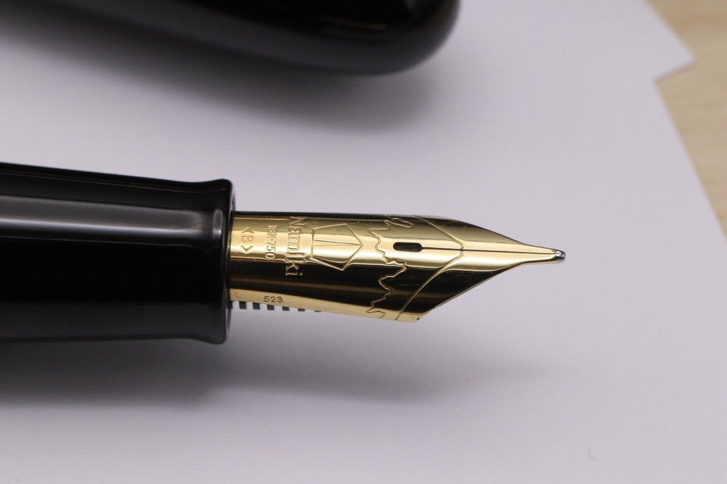 Namiki Yukari Royale Black Urushi Fountain Pen - Broad Nib image 2