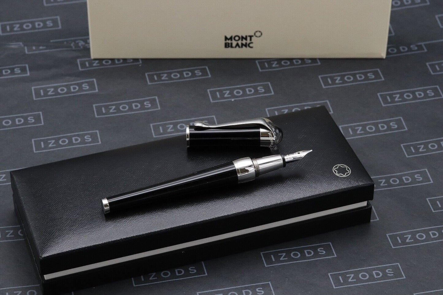 Montblanc Etoile de Montblanc Fountain Pen - DIPPED image 0