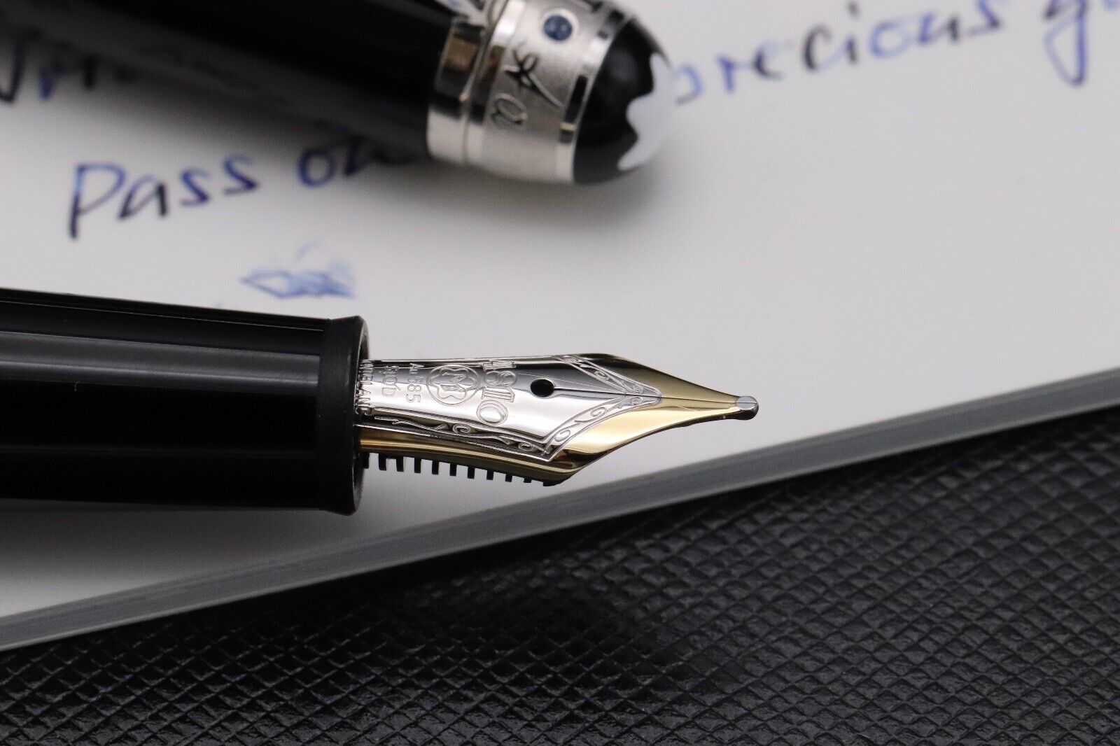 Montblanc Meisterstuck Classique UNICEF 2017 Fountain Pen image 2