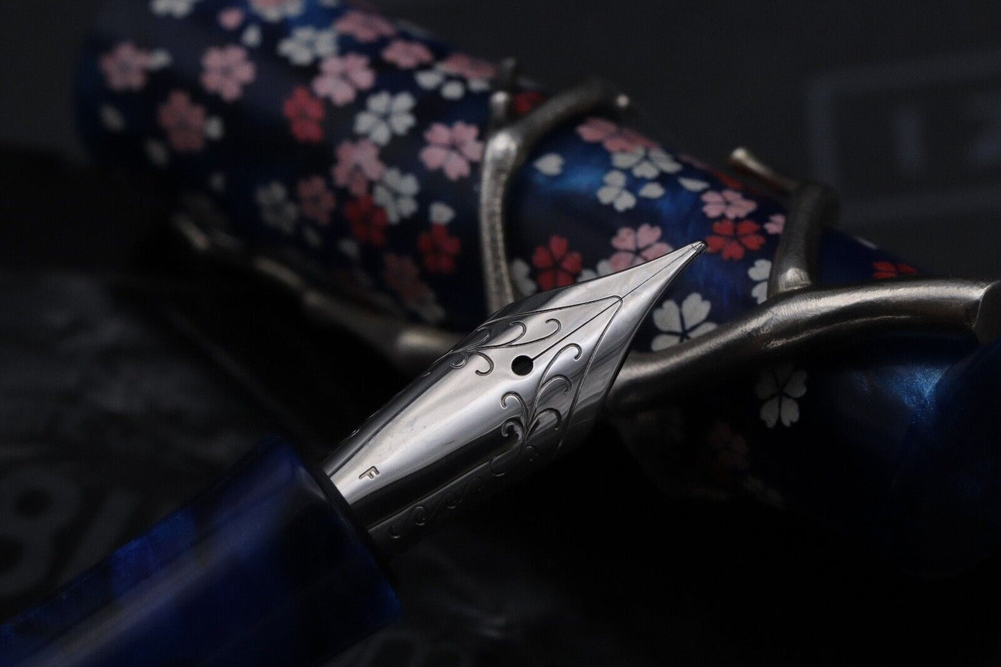 Pen 1811 Sakura Blossoms Fountain Pen image 3