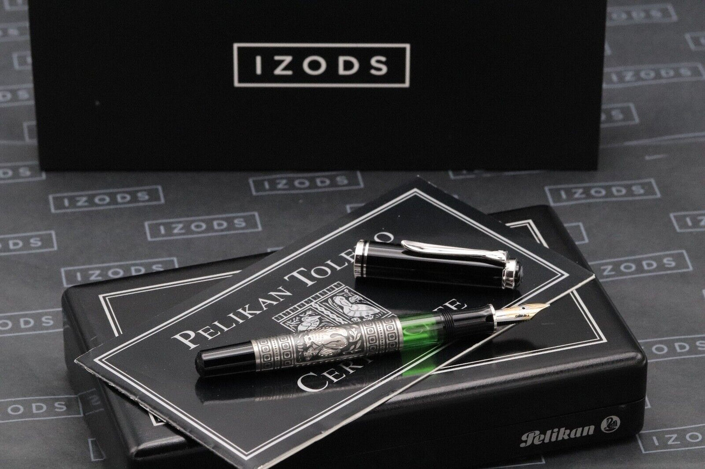 Pelikan Souveran M710 Toledo Fountain Pen - UNUSED - Broad PF Nib image 0