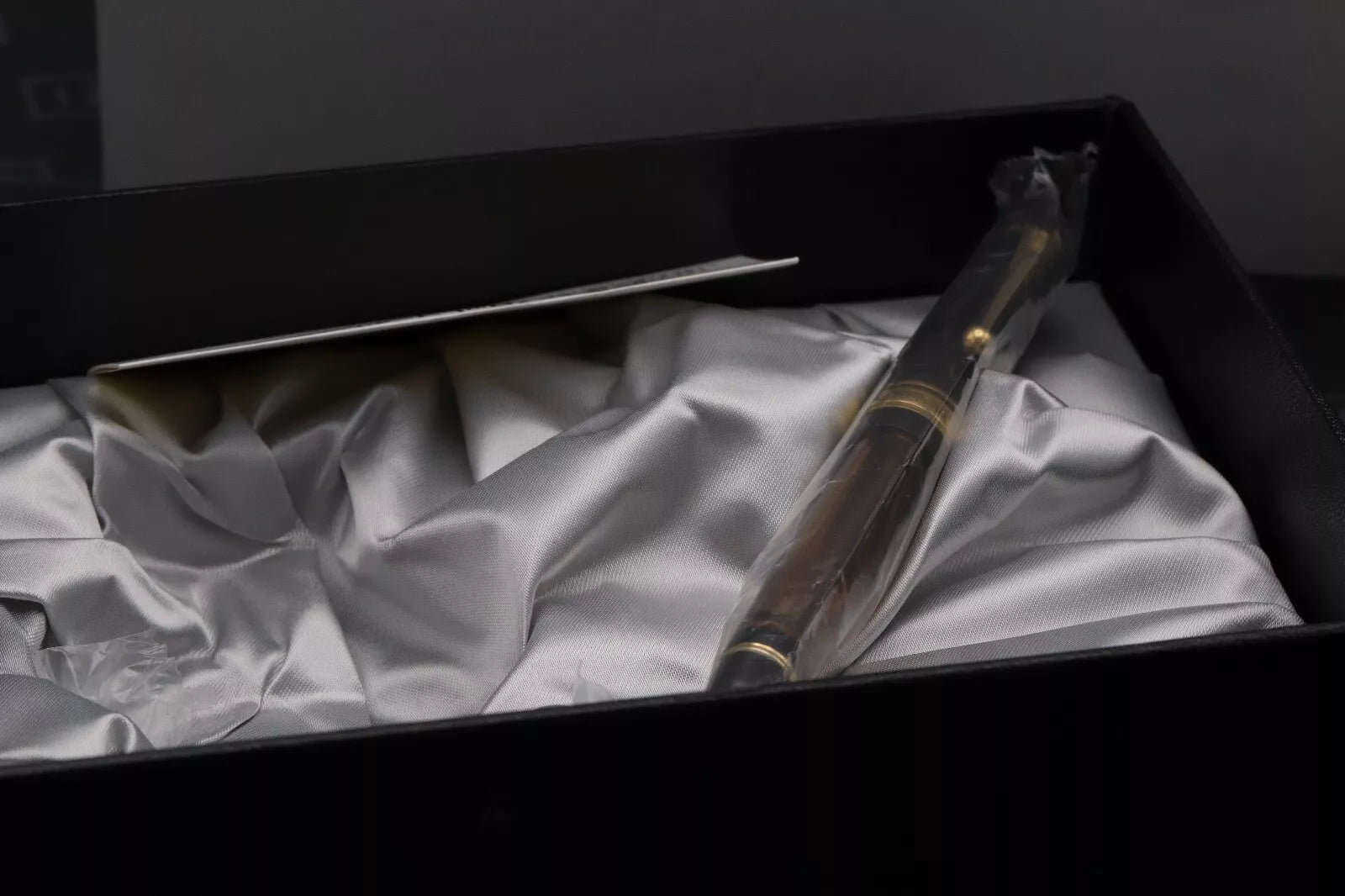 Pilot Custom 823 Amber Fountain Pen image 6