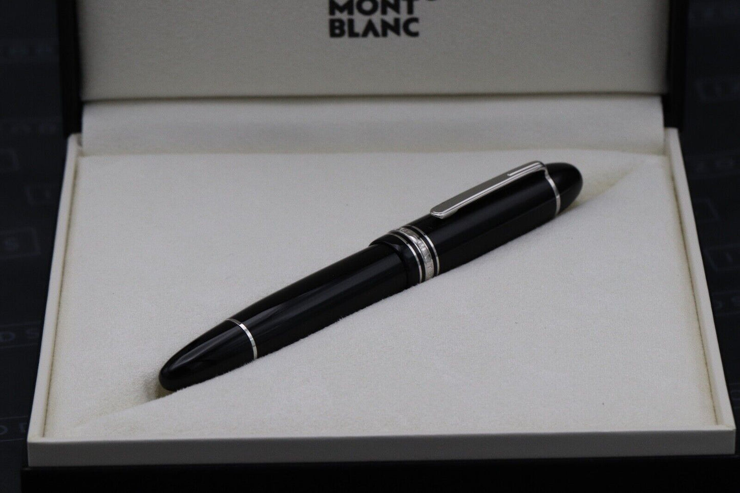 Montblanc Meisterstuck 149 Platinum-Coated Fountain Pen image 6