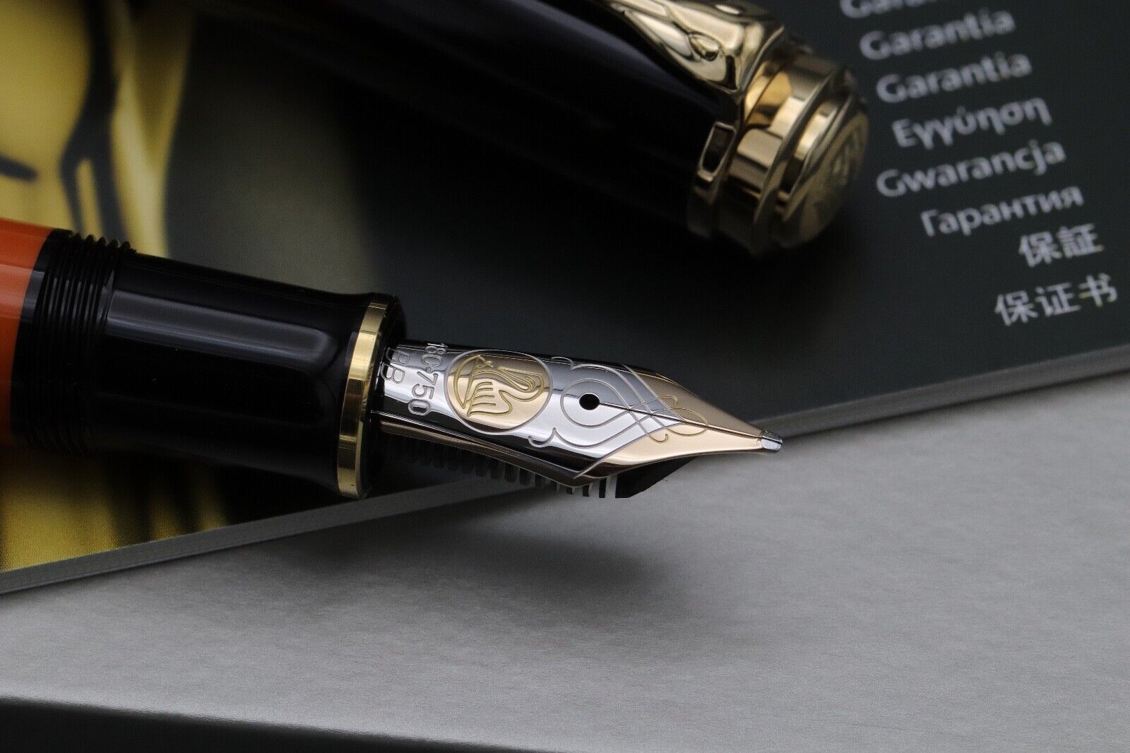 Pelikan Souveran M800 Burnt Orange Fountain Pen - BB Nib - UNUSED image 2