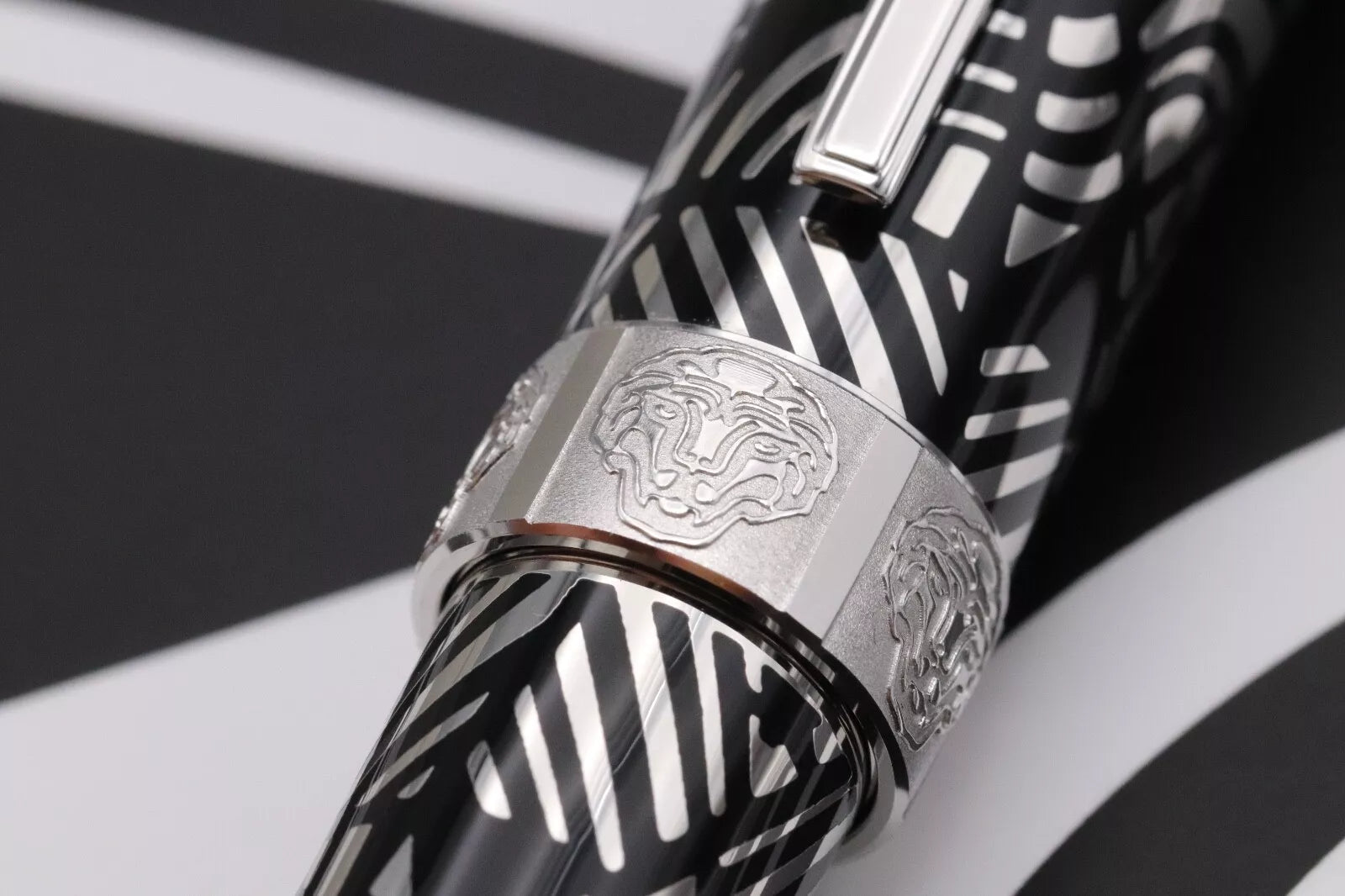 Montblanc Patron Of Art Peggy Guggenheim 4810 Fountain Pen – UNUSED image 13