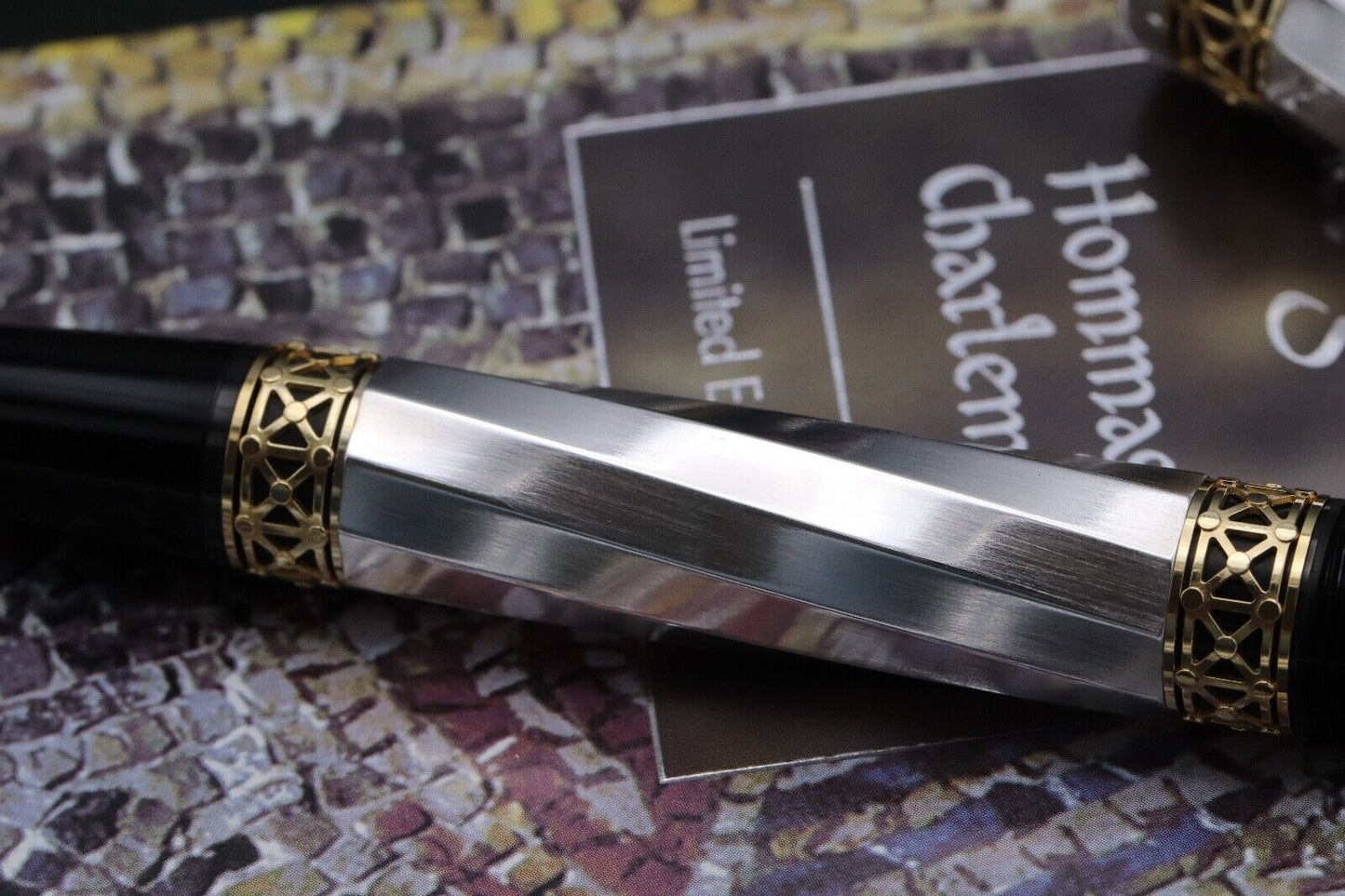 Montblanc Patron Of Art Karl Der Grosse Charlemagne 4810 Fountain Pen – UNUSED image 3