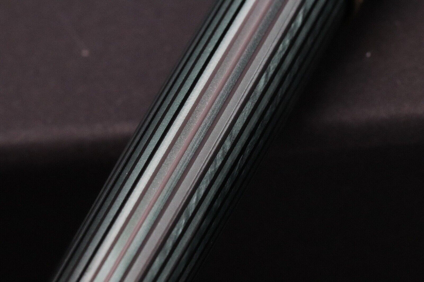 Pelikan Souveran M800 Green Black Fountain Pen - NEVER INKED image 4